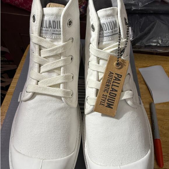 Palladium Pampa Hi white S 7.5 Lace-up Canvas Hi-top Boot Womens New in Box - Picture 2 of 7